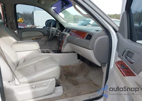 2014 Chevrolet Suburban 1500 Lt z USA, uszkodzony, nr VIN 1GNSKJE71ER197821